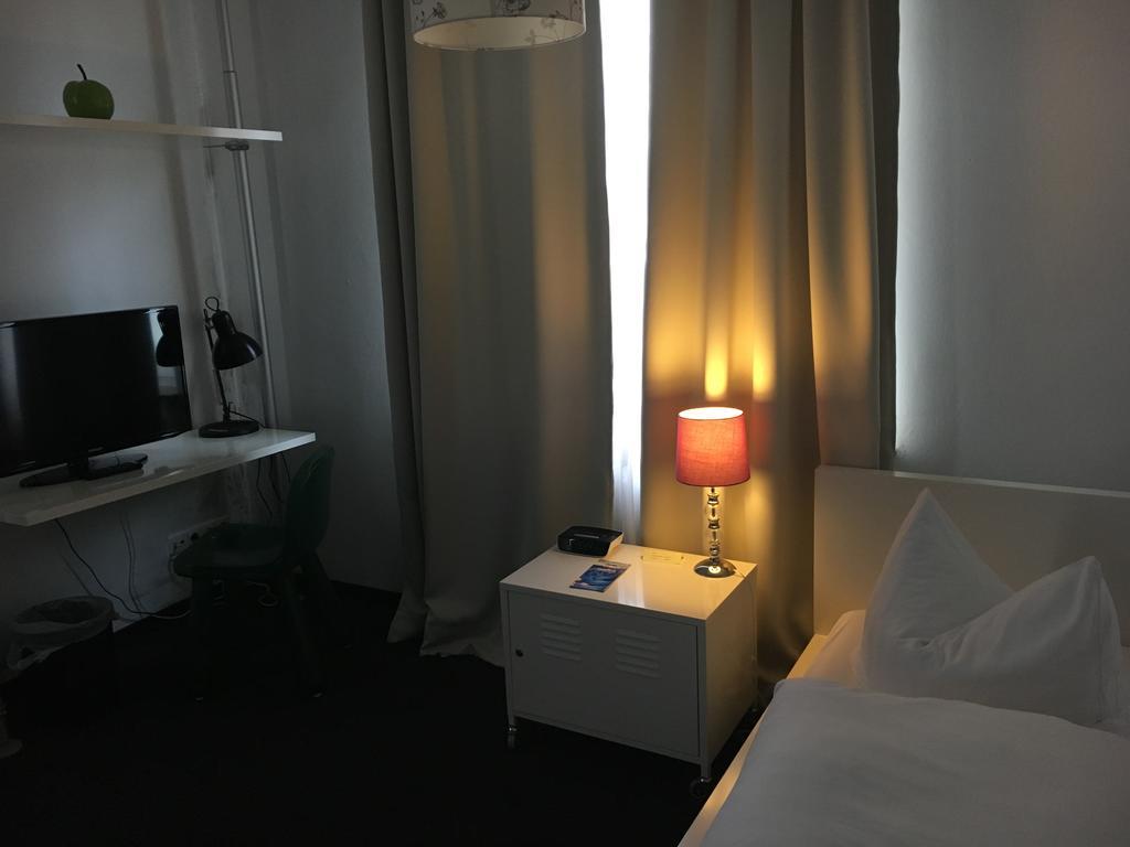 Beans Parc Hotel Jade Bant Exteriör bild